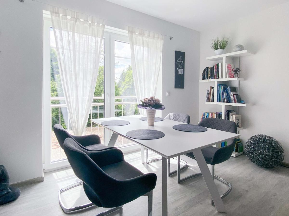 Staycozy Bike&Ski Apartments, Barrierefrei, Free Wifi, Erdgeschoss Winterberg Exteriör bild
